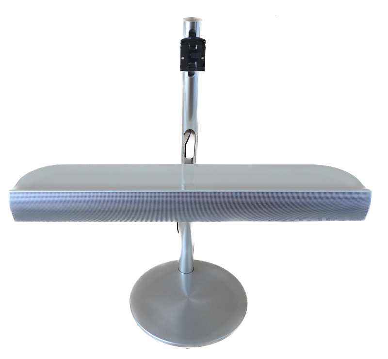 Beolab 7.1 in White on a Beolab 7 stand