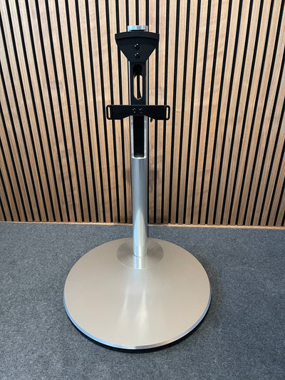 Neo Avant 55 – VESA Mount Kit